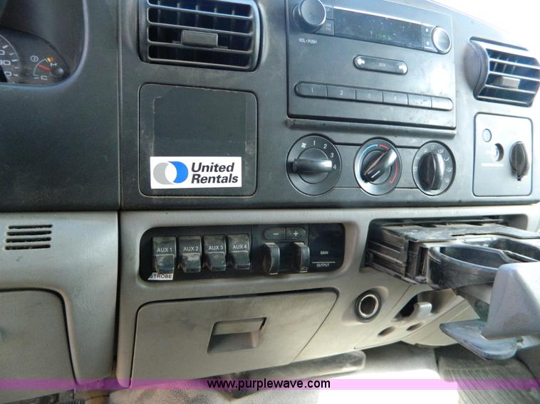 image for item B3927 2007 Ford F550 XL Super Duty service truck