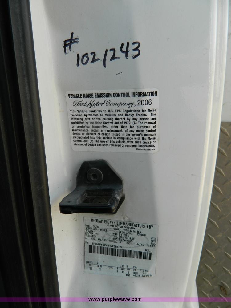 image for item B3927 2007 Ford F550 XL Super Duty service truck