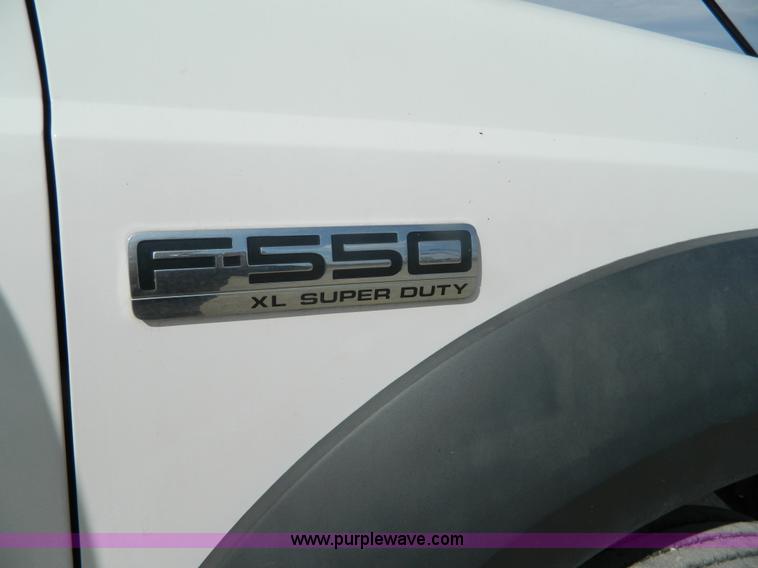 image for item B3927 2007 Ford F550 XL Super Duty service truck