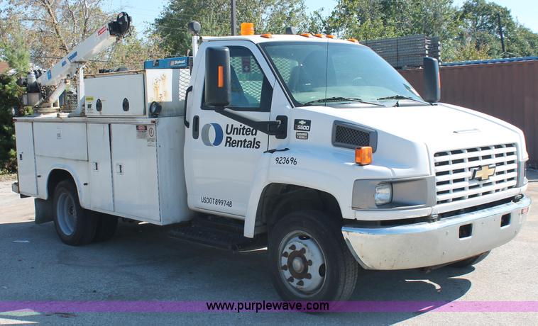 image for item C2904 2006 Chevrolet C5500 service truck