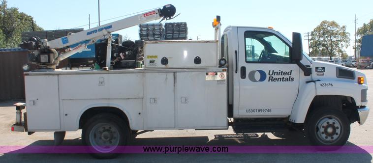image for item C2904 2006 Chevrolet C5500 service truck
