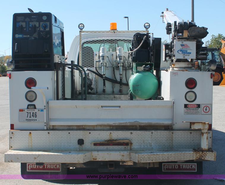 image for item C2904 2006 Chevrolet C5500 service truck