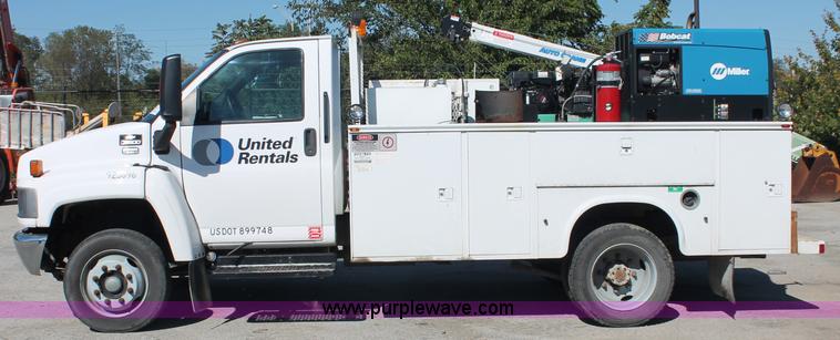 image for item C2904 2006 Chevrolet C5500 service truck