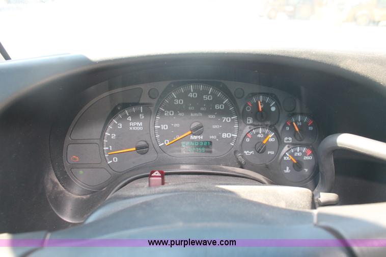 image for item C2904 2006 Chevrolet C5500 service truck