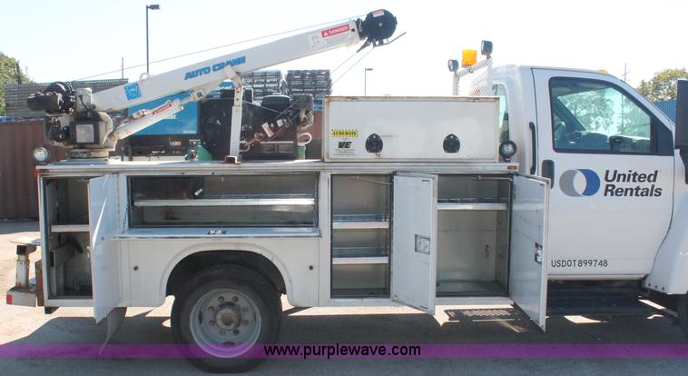 image for item C2904 2006 Chevrolet C5500 service truck