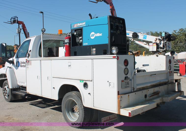 image for item C2904 2006 Chevrolet C5500 service truck