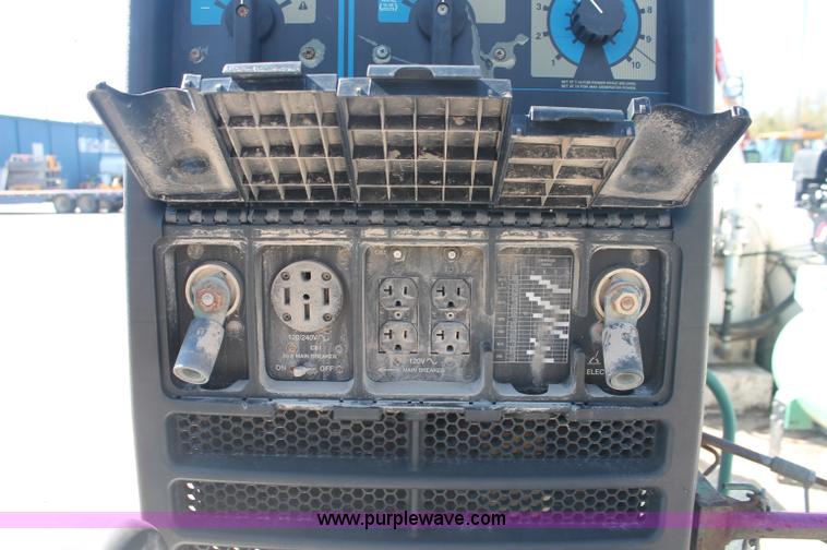 image for item C2904 2006 Chevrolet C5500 service truck