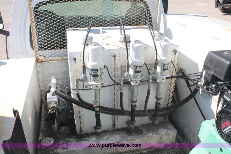 image for item C2904 2006 Chevrolet C5500 service truck