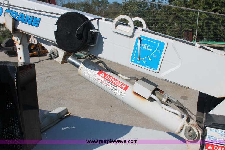 image for item C2904 2006 Chevrolet C5500 service truck