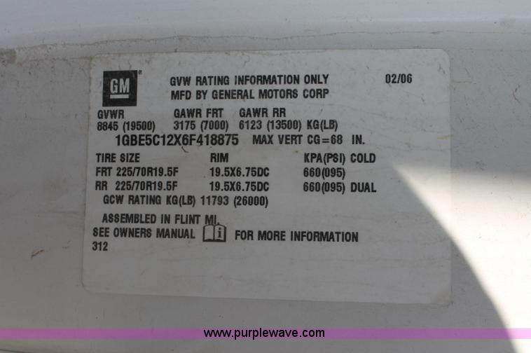 image for item C2904 2006 Chevrolet C5500 service truck