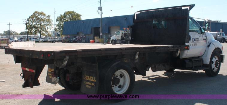 image for item C2905 2005 Ford F650 flatbed dump truck