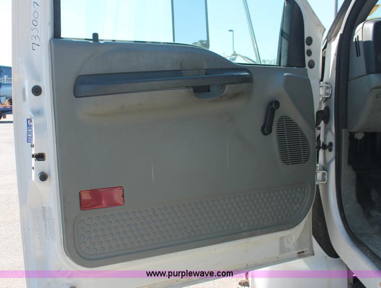 image for item C2905 2005 Ford F650 flatbed dump truck