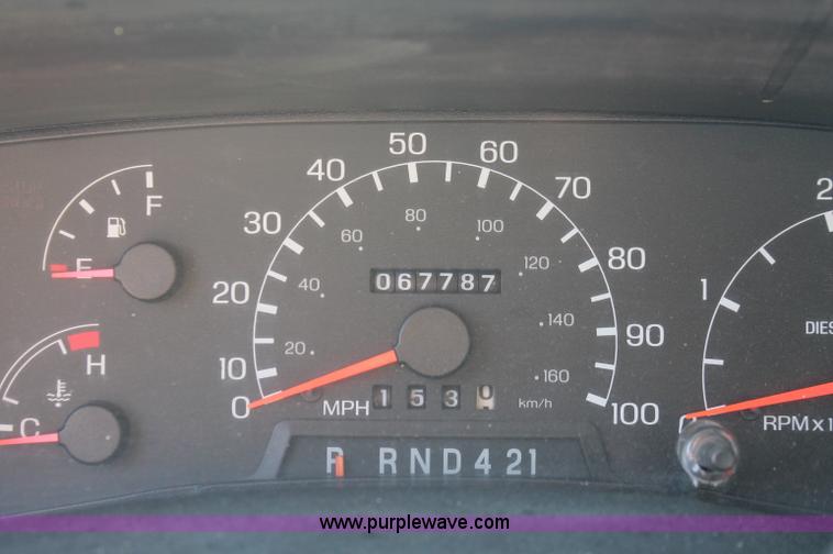 image for item C2905 2005 Ford F650 flatbed dump truck