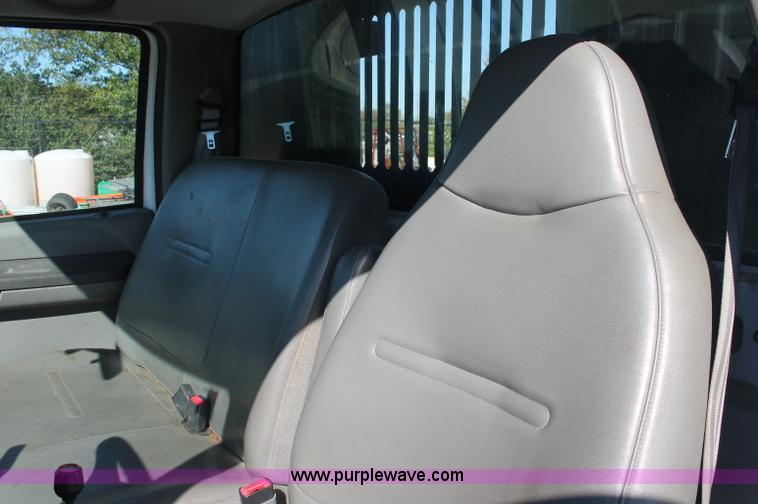 image for item C2905 2005 Ford F650 flatbed dump truck