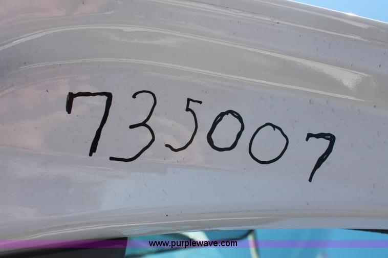 image for item C2905 2005 Ford F650 flatbed dump truck