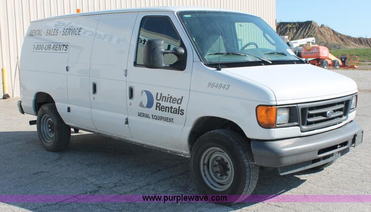 image for item C2906 2007 Ford Econoline E350 cargo van