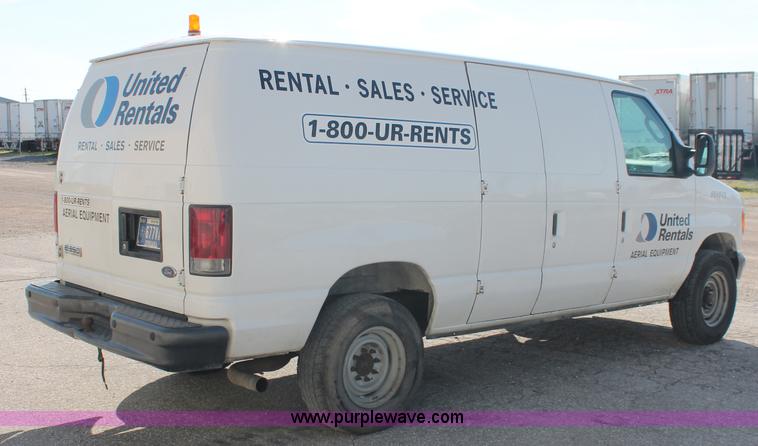image for item C2906 2007 Ford Econoline E350 cargo van