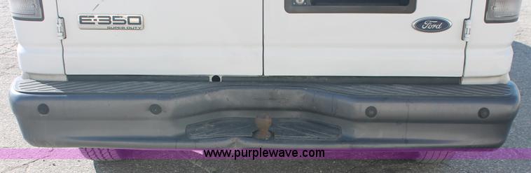 image for item C2906 2007 Ford Econoline E350 cargo van