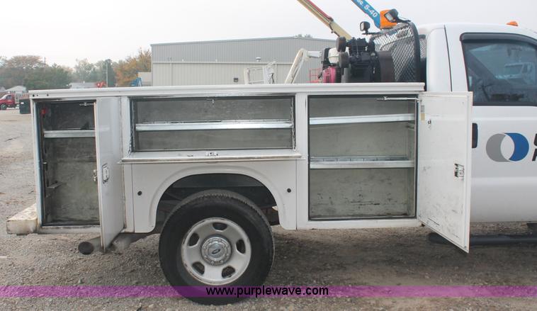 image for item C2907 2008 Ford F350 Super Duty service truck