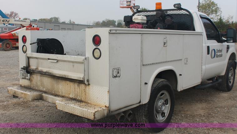 image for item C2907 2008 Ford F350 Super Duty service truck