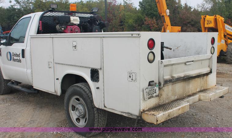 image for item C2907 2008 Ford F350 Super Duty service truck