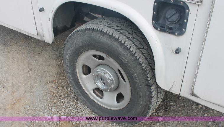 image for item C2907 2008 Ford F350 Super Duty service truck