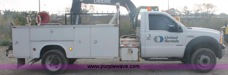 image for item C2908 2007 Ford F550 Super Duty service truck