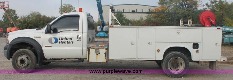 image for item C2908 2007 Ford F550 Super Duty service truck