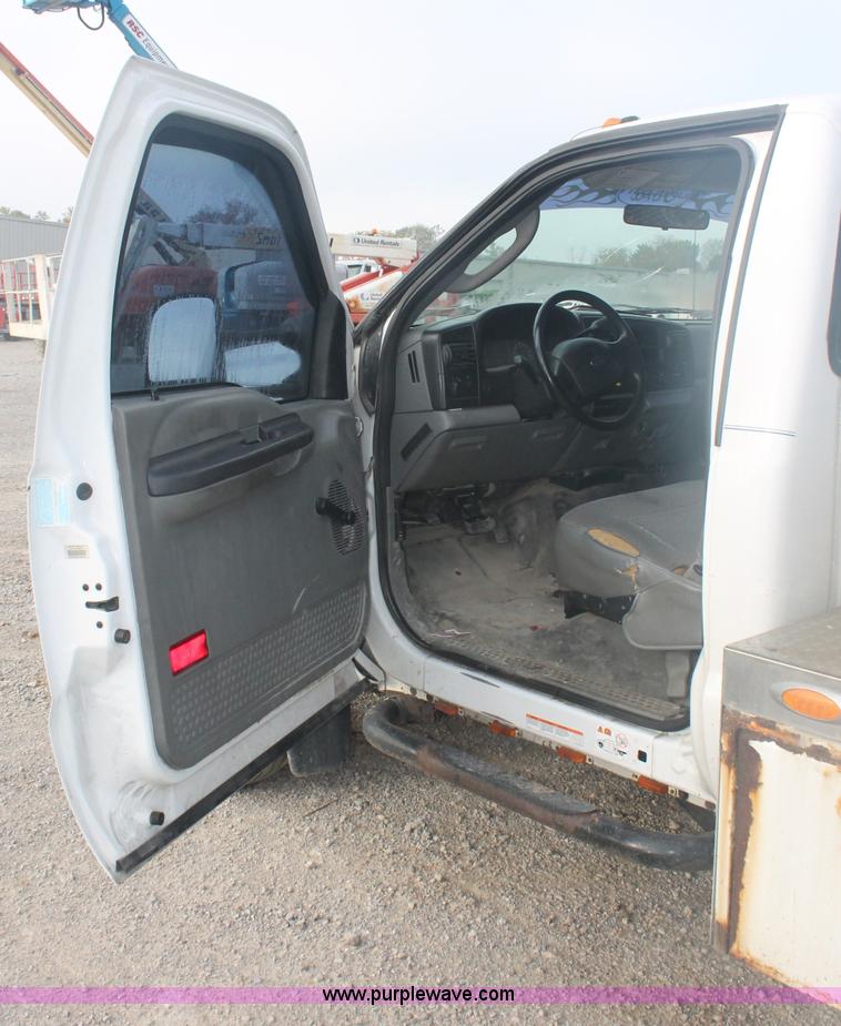 image for item C2908 2007 Ford F550 Super Duty service truck