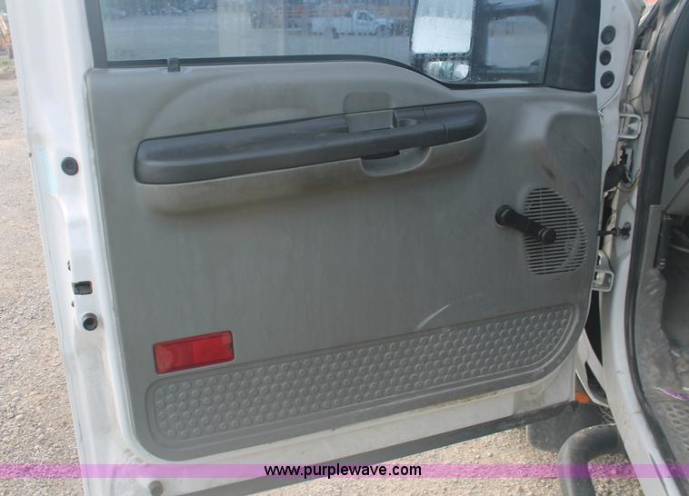 image for item C2908 2007 Ford F550 Super Duty service truck