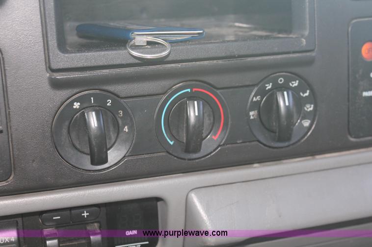 image for item C2908 2007 Ford F550 Super Duty service truck