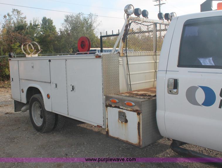 image for item C2908 2007 Ford F550 Super Duty service truck