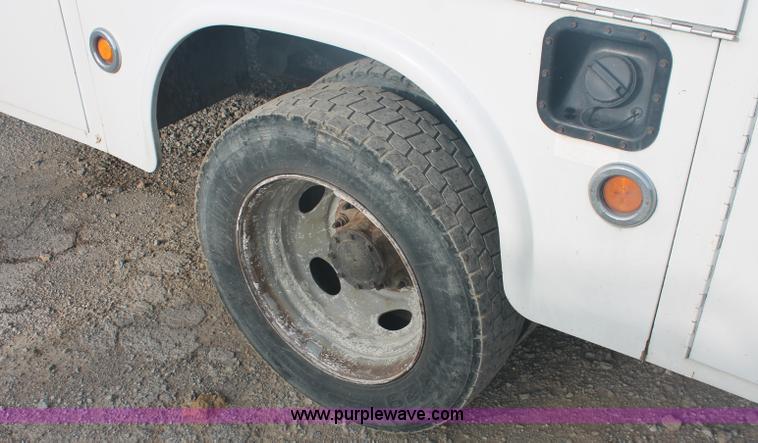image for item C2908 2007 Ford F550 Super Duty service truck