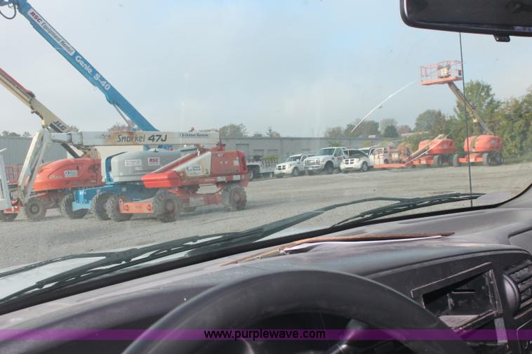 image for item C2908 2007 Ford F550 Super Duty service truck