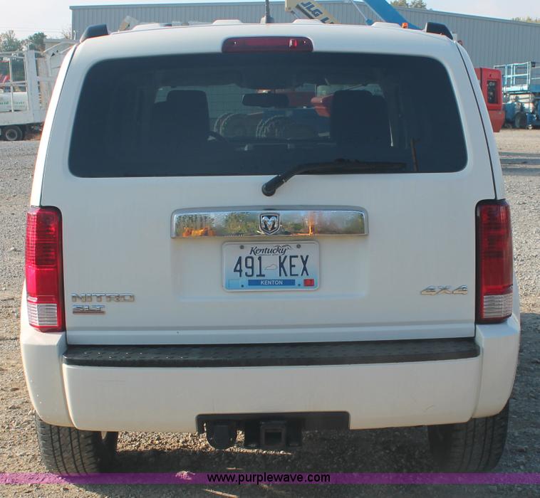 image for item C2909 2008 Dodge Nitro SLT SUV