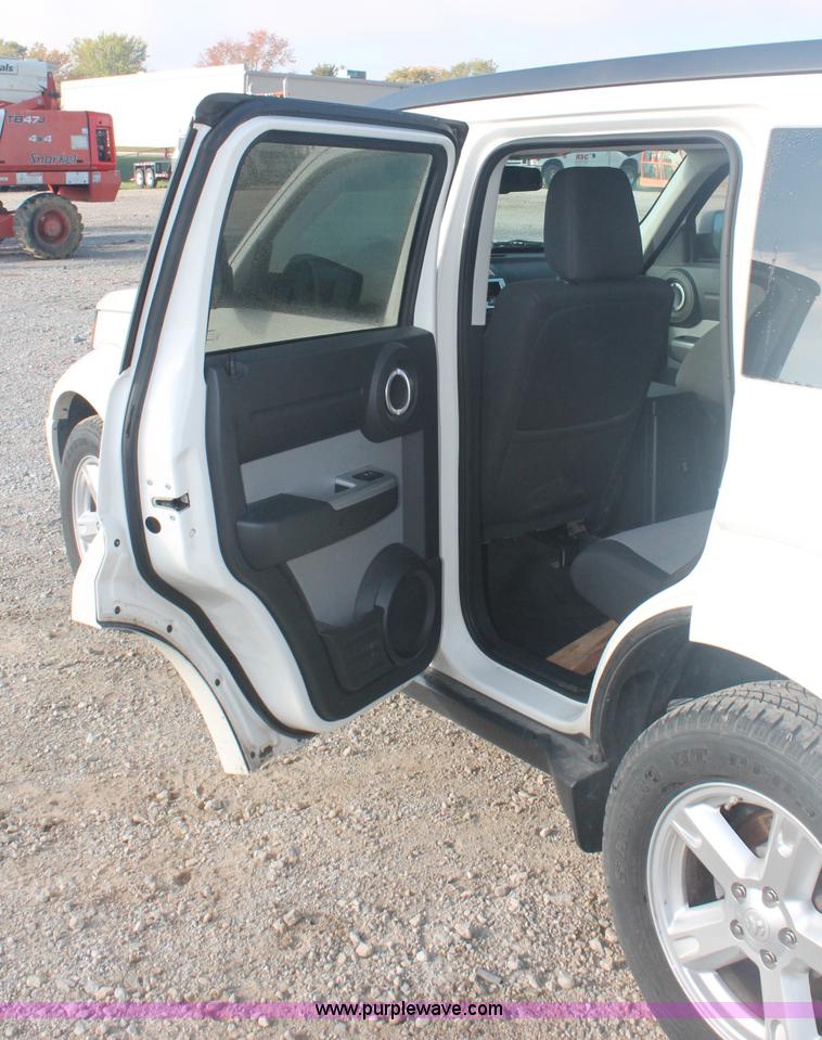 image for item C2909 2008 Dodge Nitro SLT SUV
