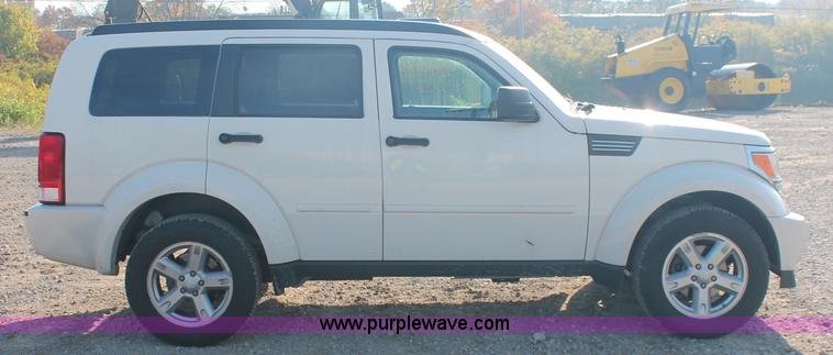 image for item C2910 2008 Dodge Nitro SLT SUV