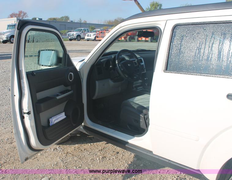 image for item C2910 2008 Dodge Nitro SLT SUV