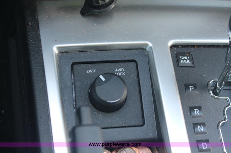 image for item C2910 2008 Dodge Nitro SLT SUV