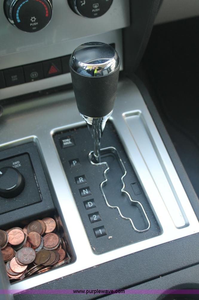 image for item C2910 2008 Dodge Nitro SLT SUV