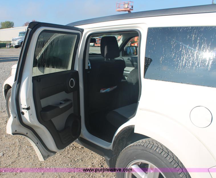 image for item C2910 2008 Dodge Nitro SLT SUV