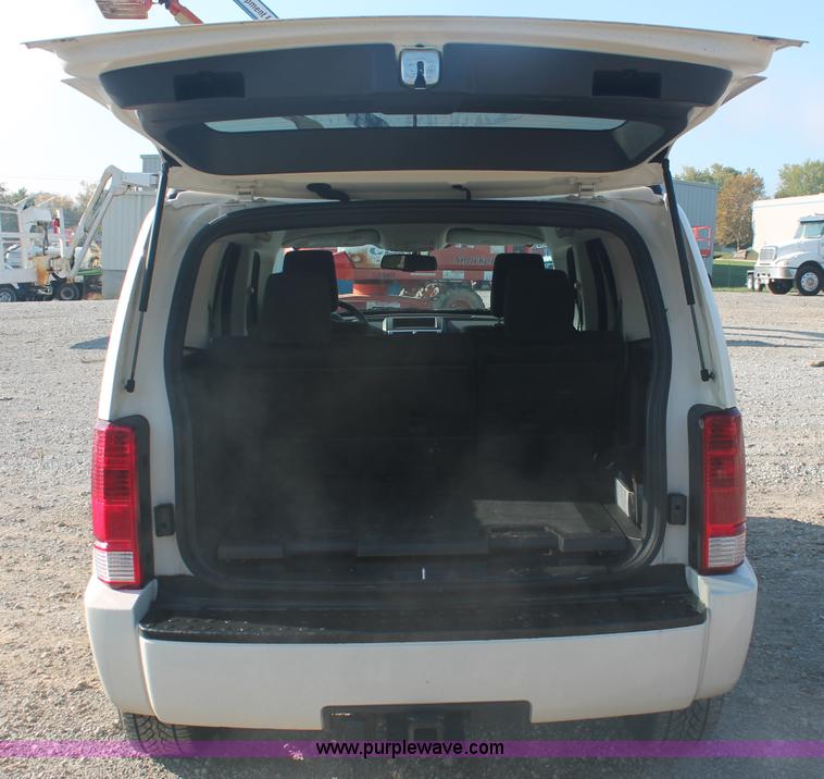 image for item C2910 2008 Dodge Nitro SLT SUV