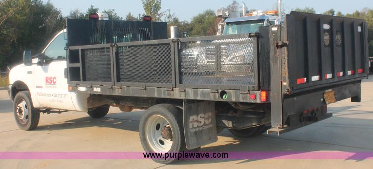 image for item C2930 2004 Ford F450 Super Duty flatbed truck
