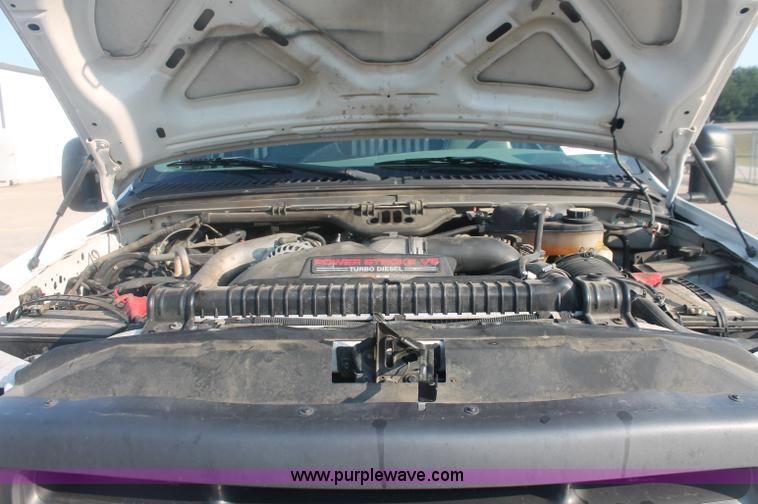 image for item C2930 2004 Ford F450 Super Duty flatbed truck