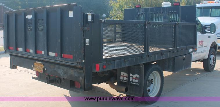 image for item C2930 2004 Ford F450 Super Duty flatbed truck