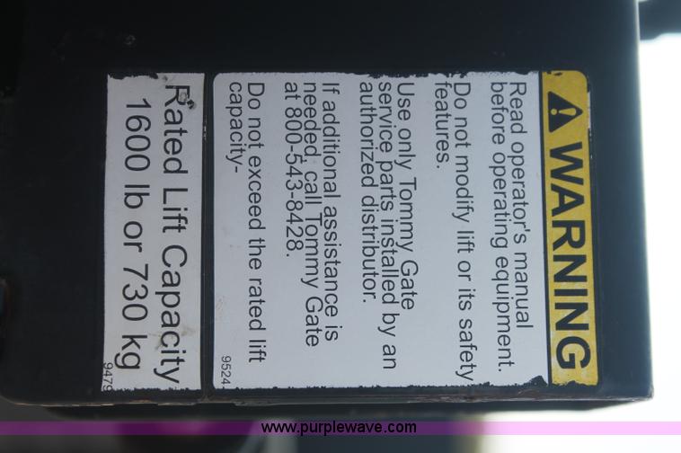 image for item C2930 2004 Ford F450 Super Duty flatbed truck