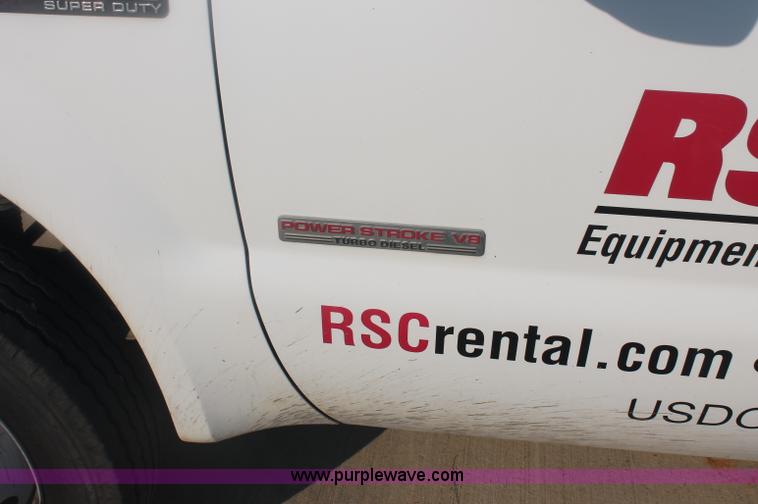 image for item C2930 2004 Ford F450 Super Duty flatbed truck