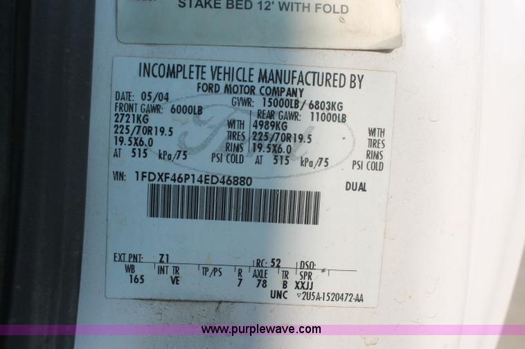 image for item C2930 2004 Ford F450 Super Duty flatbed truck