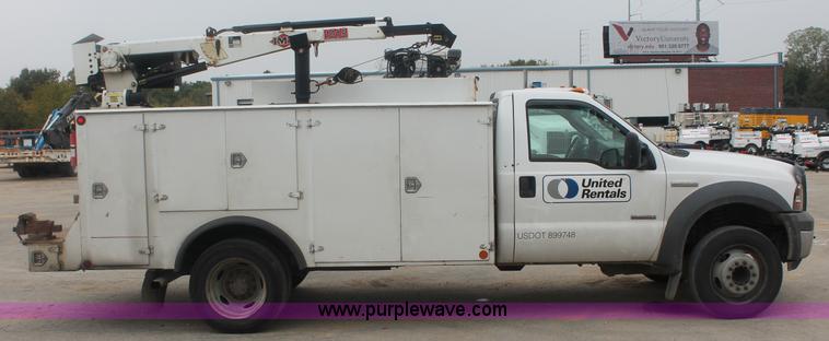 image for item C2931 2005 Ford F550 Super Duty service truck