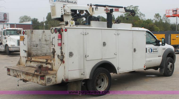 image for item C2931 2005 Ford F550 Super Duty service truck